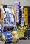 Falun Gong Protesters at Chinese President Visit to Manchester